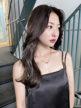 ボタン ハカタ(VOTAN hakata) 【福岡/小山田】博多/天神/レイヤー/センター分け/ロング/前髪