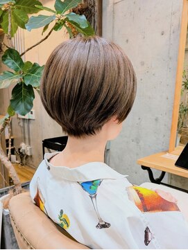 トット(tot.) 【tot.】夏にピッタリ！えりあし短めショートボブ♪