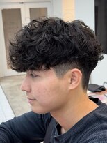 フィフスパーク(fifth PARK) 渋谷スペインカールラルフカール刈り上げ高めツーブロックメンズ