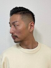 バーバースタイルズ 二子玉川店&nbsp;スキンフェード×サイドパートメンズスタイル