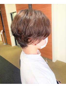 ビーハイブ 一番町店 アヴェダ(BEHIVE) パーマでクシャっとマッシュショート☆
