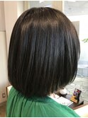 黒髪結べる丸みボブ小顔補正立体カット艶感デジタルパーマ