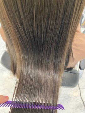 エスカーラ 表参道(THE ESCALA) @shino_ne197/外ハネボブ/外ハネミディアムで小顔を手に入れよう