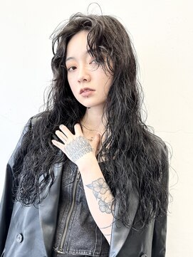 ココ 原宿(KOKO) 【KOKO_TOKYO】#20代30代40代#ウルフパーマ #フェミニンロング