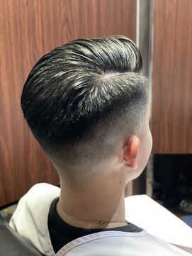 ヒロギンザ 新橋銀座口店(HIRO GINZA) サイドパートスキンフェード