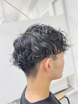 エン(eNN) メンズおすすめパーマ/ソフトスパイラルパーマ/ツーブロック