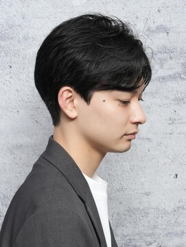 ロバーツヘアー 吉祥寺店 ナチュラルセンターパート〈吉祥寺/男性/メンズ/バーバー〉