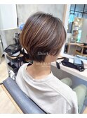 襟足スッキリ×ショートスタイル