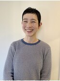 耳だしオンまゆショートヘア
