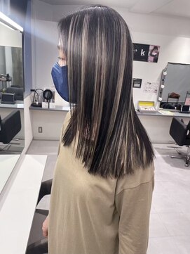 キング 高槻(K!ng) 縮毛矯正髪質改善ハイライトレイヤーカット枚方美容室エクステ