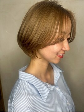 カーム(calm) 20代30代40代50代/丸みショート/クビレ/ひし形ショート