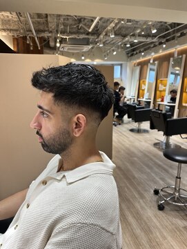 ルースト 渋谷店(ROOST) 無造作フェードカット