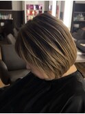 海外ヘアーハッシュカットレイヤーカットハイライトカラー