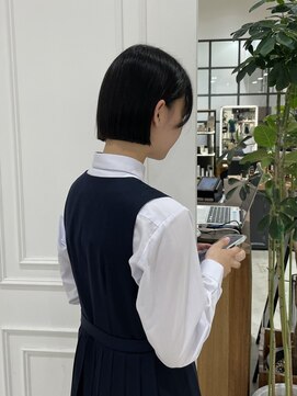 アールティー イオンモール高知(RT) ぱつっとボブ