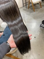 エン(En,)&nbsp;髪質改善オージュアで叶える艶ストレート