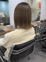 オウル(Owll)&nbsp;◆◇ハイライトを入れたコントラストのあるボブ◇◆