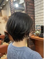 ヘアメイク フレンシア(hair make flencia)&nbsp;暗髪で叶える丸み大人ショートボブ【157スタイル】
