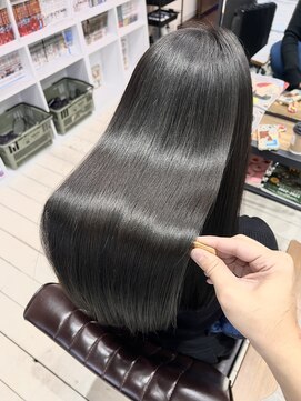 パドトロワ(Pas de trois) 20・30代の忙しい毎日を楽にする髪質改善☆癖除去システム