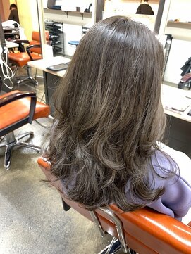 ベルクープス 天王寺店(Belle Coupes) 【Bellecoupes】足立美佐恵 バレイヤージュグレージュ