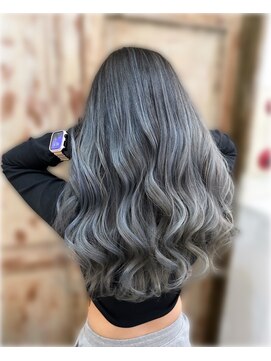 ヘアーバイフォーク 琴似店(Hair by VORK) シルバーバレイヤージュ