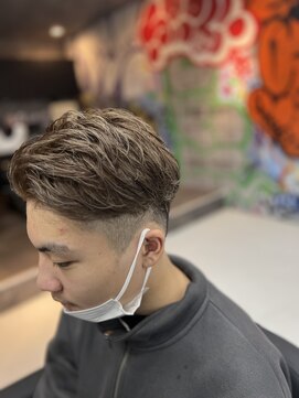 カーニー 錦糸町(kearny) ナチュラルフェードxシルバーハイライト