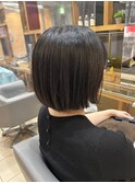ステップボーンカットカットボブショートハイライト白髪ぼかし