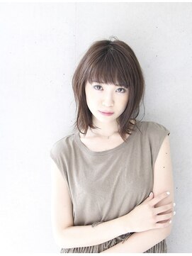 アメリシュシュ 柏(ameri chouchou) Ameri 柏 モードな切りっぱなしの外ハネロブ