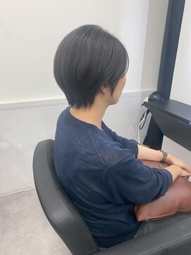 グランドライン(GRAND LINE) 《GRANDLINE友田千栄》マニッシュショート　グレーベージュ