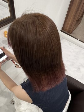 アールシリウス(R,SIRIUS) ビンク色の袖カラー