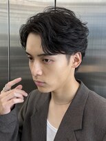 レタッチ バイ フィフス 銀座(RETOUCH by fifth)&nbsp;銀座フェザーパーマセンターパート波巻きスパイラルパーマメンズ