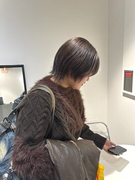 キュエム(Cuem) 【Cuem菅原】ウルフ中性的ボーイッシュグレージュ