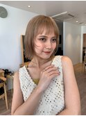 Say.切りっぱなしボブ外ハネボブヘーゼルグレージュアッシュ青山