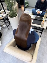 シシ 新宿(She 2.) 髪質改善/縮毛矯正/カラー/トリートメント/韓国/艶髪/艶感