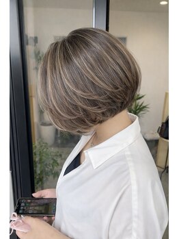 ハイク(HYKE)の写真/年齢とともに変わる髪悩みに寄り添う大人女性のためのサロン