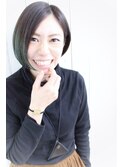 dee グラデーショングリーン×ナチュラルショートボブ