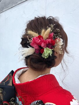 マリーアン(marie-anne) 【marieanne】成人式ヘアセット