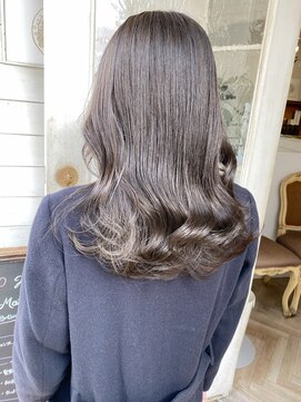 アミュレ(Amule) 2024春夏ヘアスタイル濃いめグレージュ波巻きミディアム梅ヶ丘
