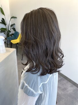 フェーディン(fa/din) ハイライトチャコールグレージュ