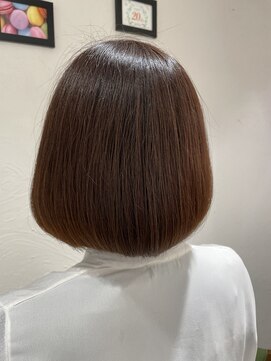 エクリ シセイドウ 麻布十番店(equri×SHISEIDO) 【麻布十番】サブリミック酸熱トリートメント　水平ボブ