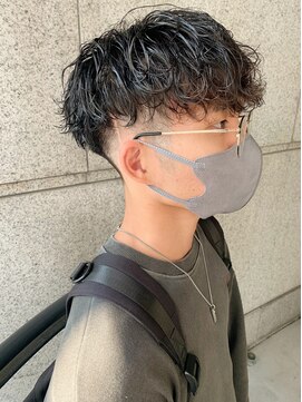 ミラレスカ 栄(MIRA RESCA) スキンフェード×ツイスパ