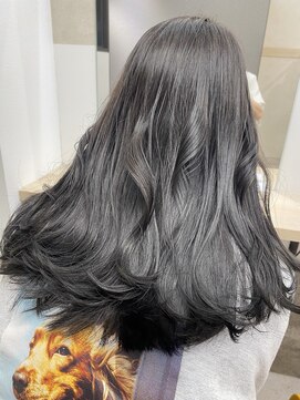 ラフィット 下大利店(lafit) 極艶グレーブラック/ lafit 下大利 @kaji_de_experiences