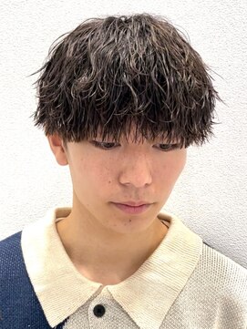 オーシャントーキョー 仙台(OCEAN TOKYO) 刈り上げ黒髪マッシュツイストスパイラルツーブロックショート