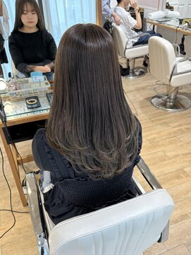 ネオリーブ チロル 横浜西口店(Neolive CiroL.) ブリーチ無し　オリーブベージュ　赤み消し　顔周りレイヤー