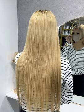 ジーディーエス(GDS) 切れ毛を修復! ホワイトブロンド×LEDエクステ