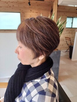 まいんどぶろーの写真/不純物がほとんど含まれず、発色が良い最高品質のAAAヘナを使用。髪にも地肌にも優しいヘナカラーで艶髪へ