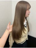 【ローレイヤー/ヘーゼルベージュ/ロング/ブリーチ/10代】