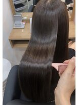 リズ(Liz)&nbsp;【Lizutotalbeauty】髪質改善プレミアムストレートエステ