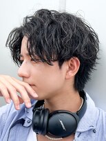 センターパート波巻きパーマスパイラルパーマツイストスパイラル
