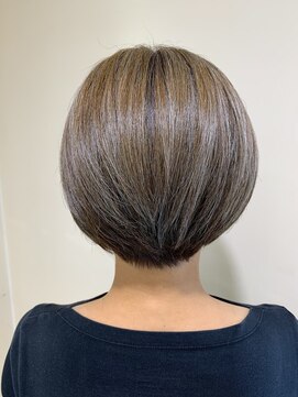 アズールサン 草加西口店(azule-sun) ハイライトカラー,ショートボブ,グレージュ,透明カラー【草加】