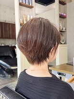 ザシー オモテサンドウ(The C) 【白髪は綺麗に染めて理想ショート】40代・50代ショートレイヤー